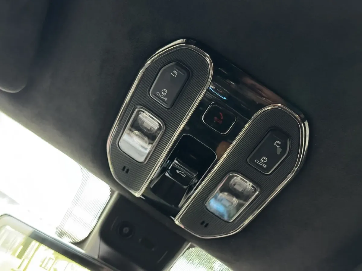 2023 GAC Trumpchi M8 2.0T 190HP L4 E-CVT Hybrid,autocango,china used car exporter,china ev exporter,chinese used car exporter,chinese used ev exporter