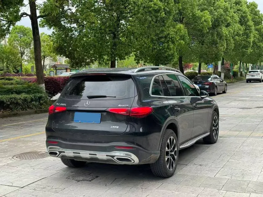2023 Mercedes-Benz GLC Class 2.0T 204HP L4 9AT,autocango,china used car exporter,china ev exporter,chinese used car exporter,chinese used ev exporter
