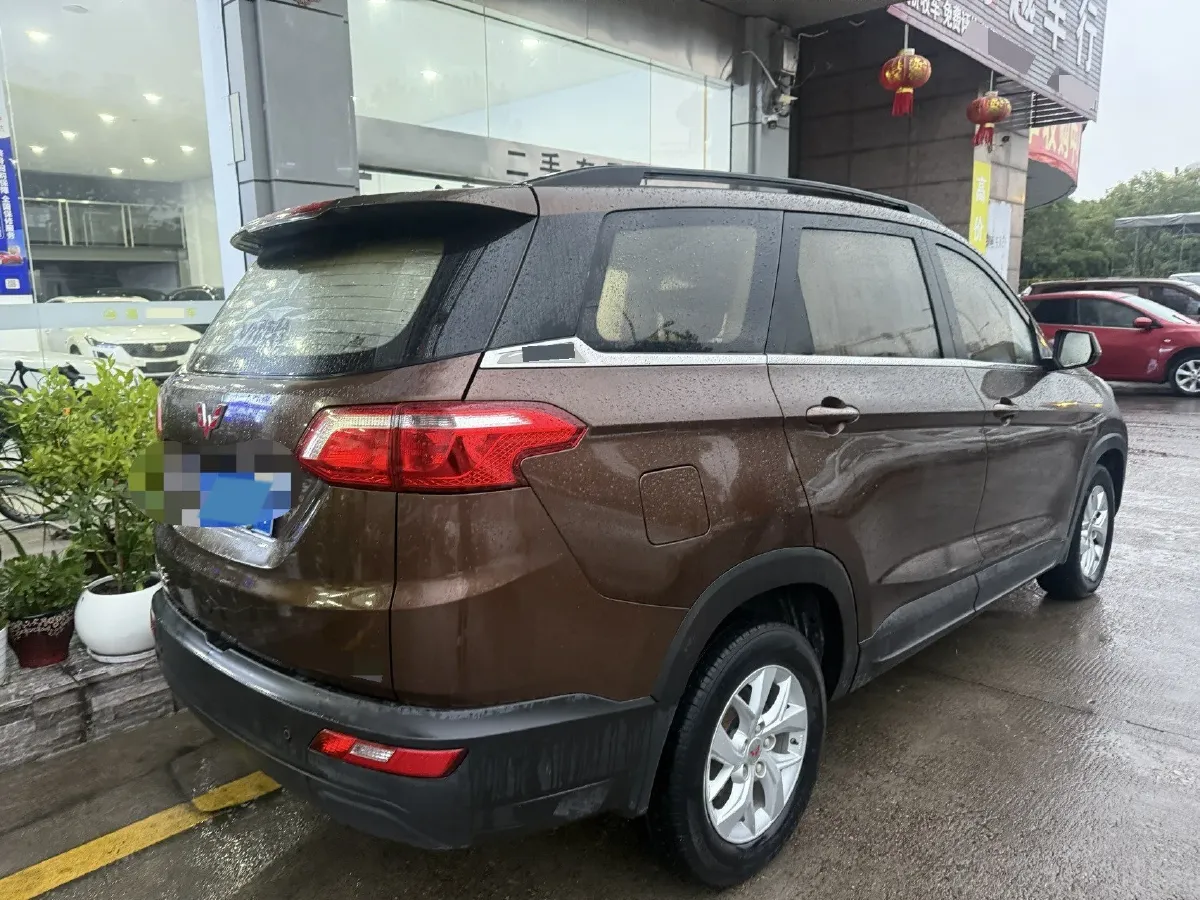 2019 WuLing HongGuang S3 1.5L 99HP L4 6MT,autocango,china used car exporter,china ev exporter,chinese used car exporter,chinese used ev exporter