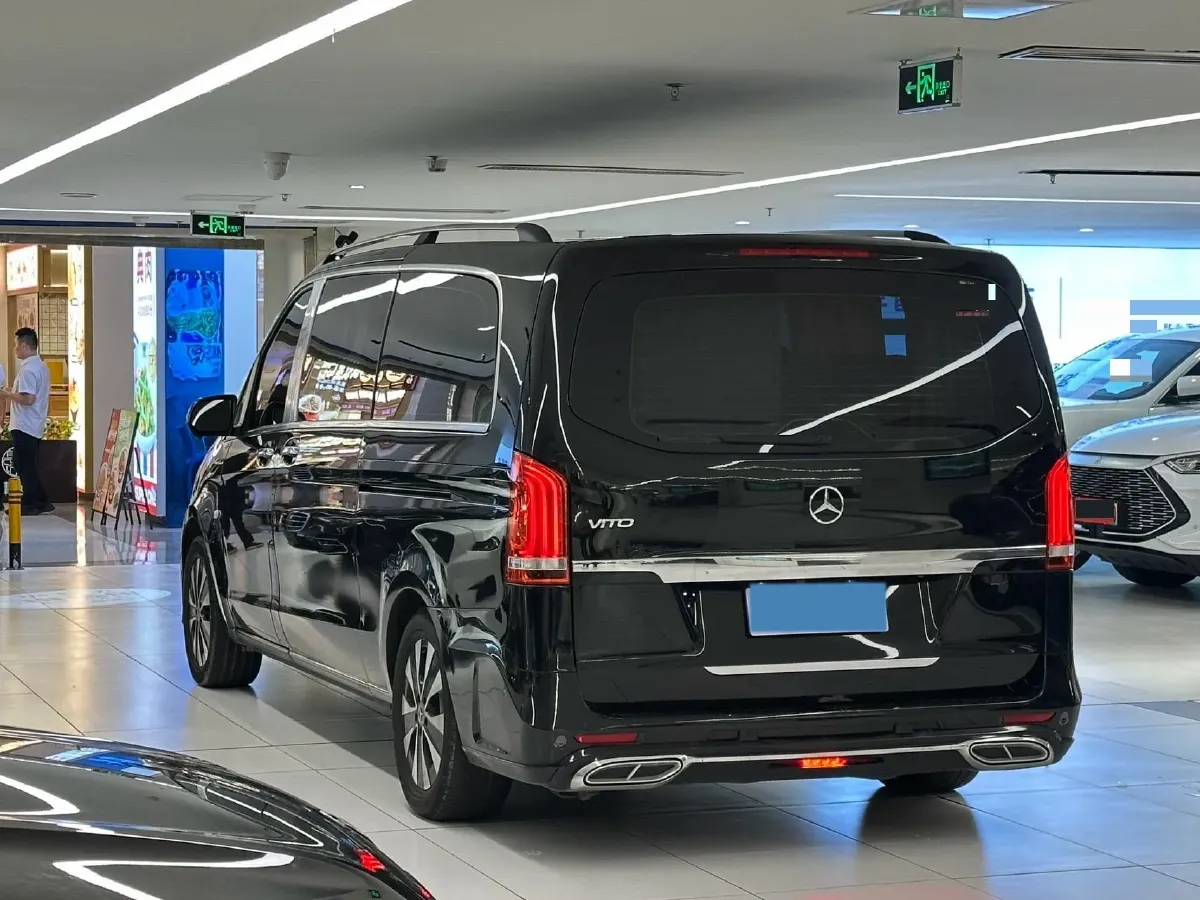 2021 Mercedes-Benz Vito 2.0T 211HP L4 9AT,autocango,china used car exporter,china ev exporter,chinese used car exporter,chinese used ev exporter