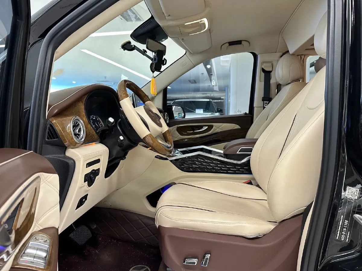 2021 Mercedes-Benz Vito 2.0T 211HP L4 9AT,autocango,china used car exporter,china ev exporter,chinese used car exporter,chinese used ev exporter