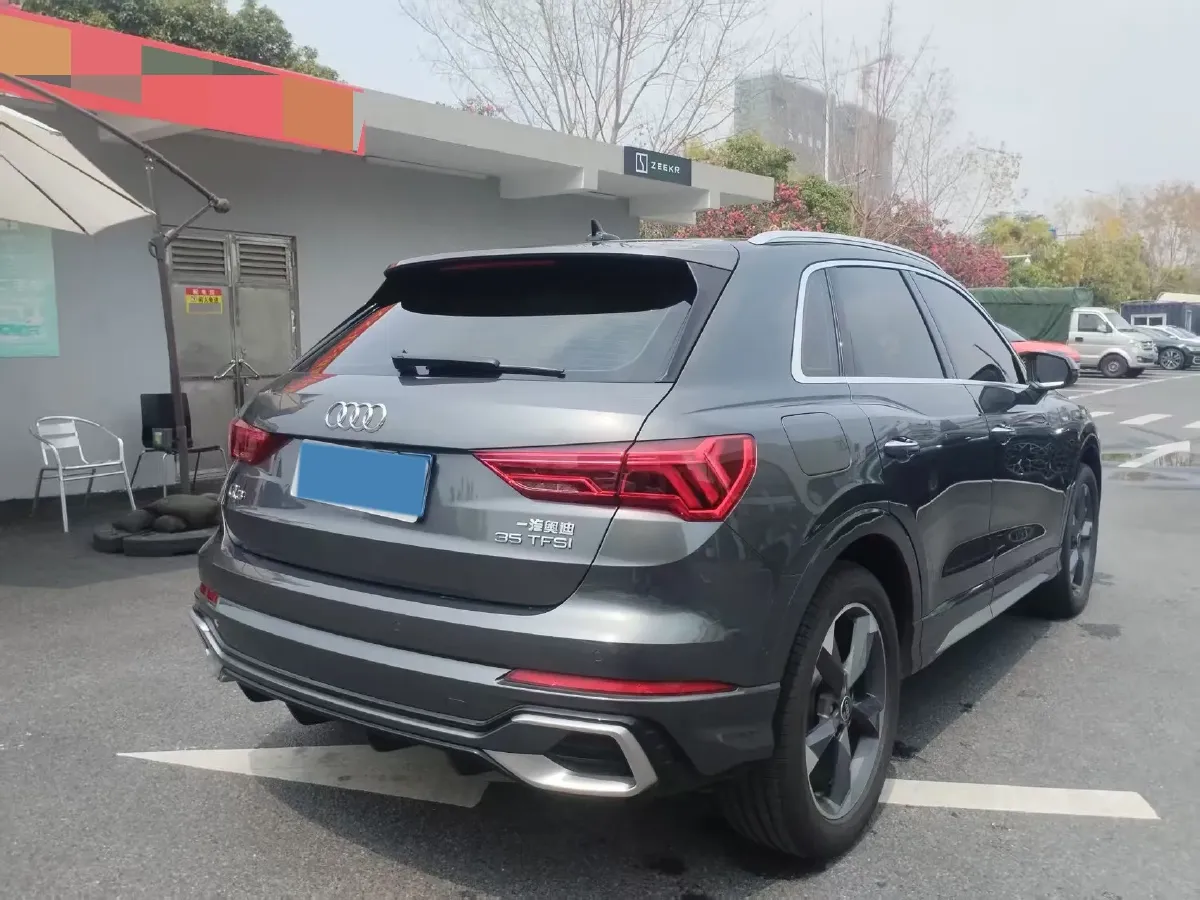 2024 Audi Q3 1.5T 160HP L4 7DCT,autocango,china used car exporter,china ev exporter,chinese used car exporter,chinese used ev exporter