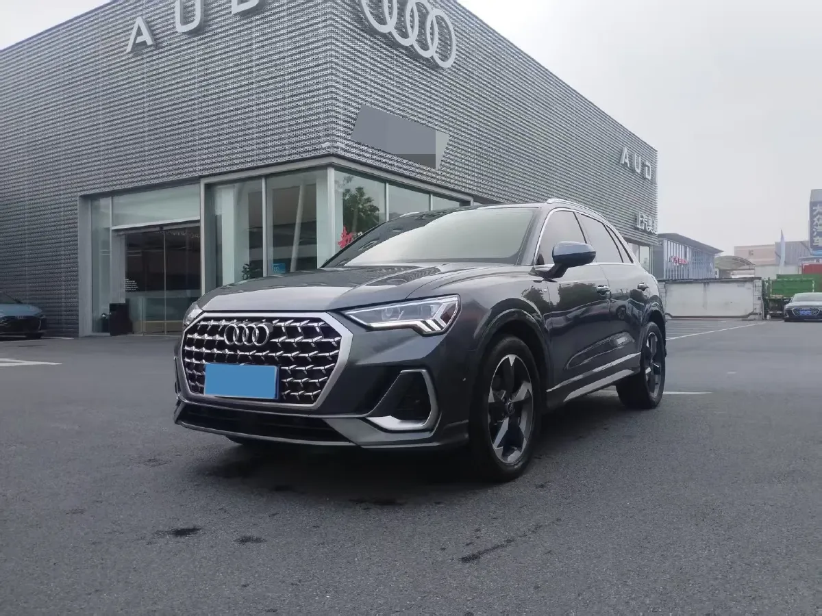 2024 Audi Q3 1.5T 160HP L4 7DCT,autocango,china used car exporter,china ev exporter,chinese used car exporter,chinese used ev exporter