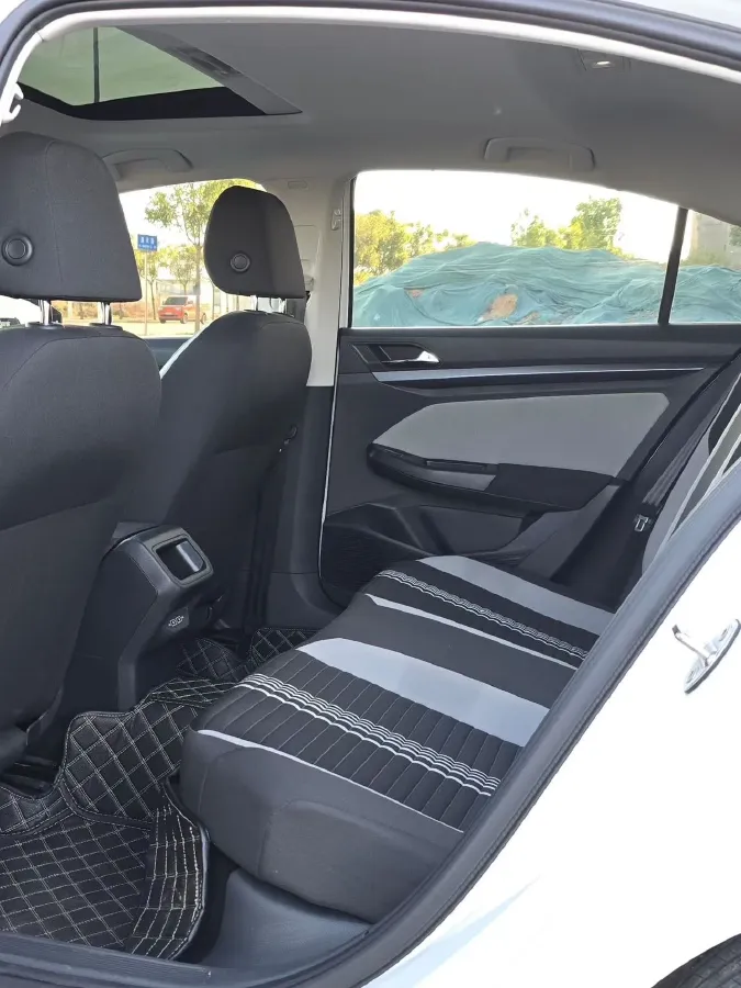 2023 Volkswagen Bora 1.5L 113HP L4 6AT,autocango,china used car exporter,china ev exporter,chinese used car exporter,chinese used ev exporter