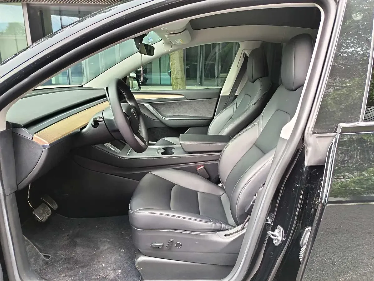 2022 Tesla Model Y BEV 60KWH,autocango,china used car exporter,china ev exporter,chinese used car exporter,chinese used ev exporter