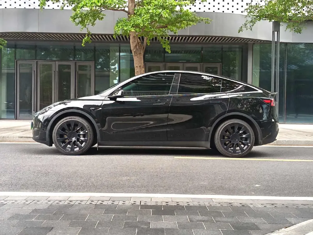 2022 Tesla Model Y BEV 60KWH,autocango,china used car exporter,china ev exporter,chinese used car exporter,chinese used ev exporter