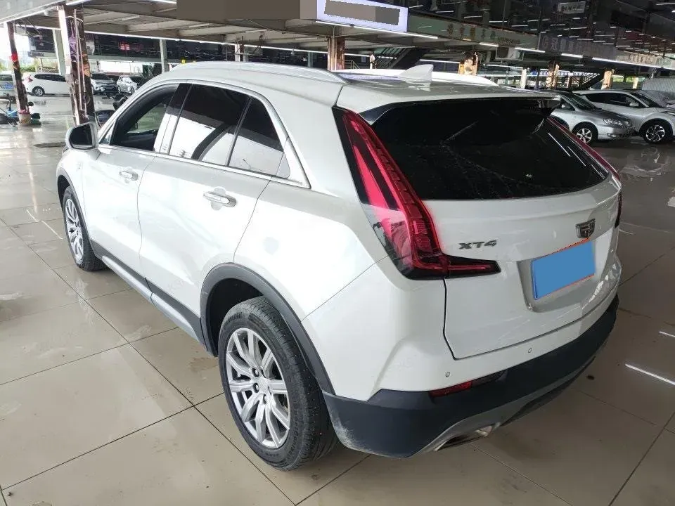 2018 Cadillac XT4 2.0T 241HP L4 9AT,autocango,china used car exporter,china ev exporter,chinese used car exporter,chinese used ev exporter