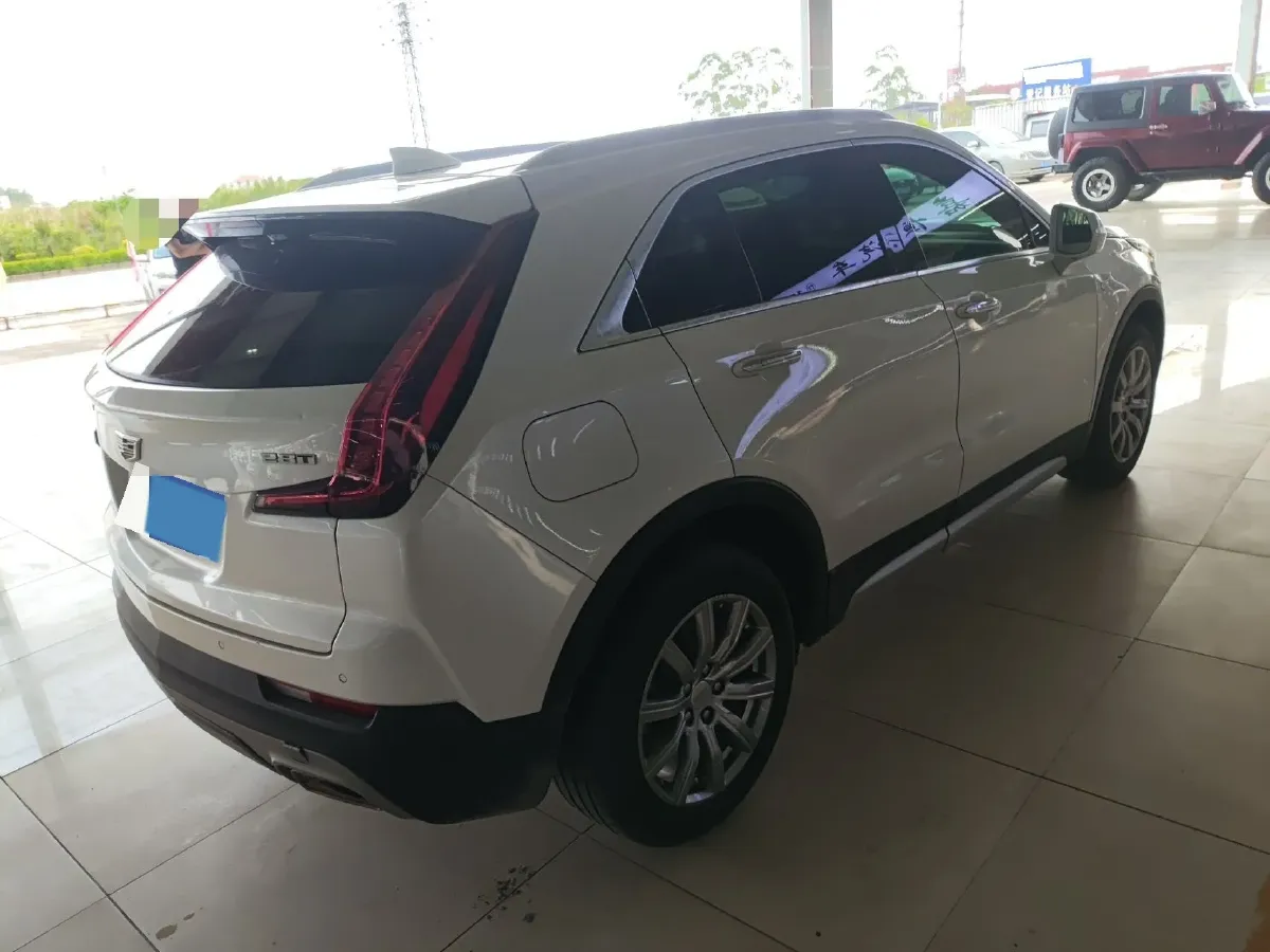 2018 Cadillac XT4 2.0T 241HP L4 9AT,autocango,china used car exporter,china ev exporter,chinese used car exporter,chinese used ev exporter