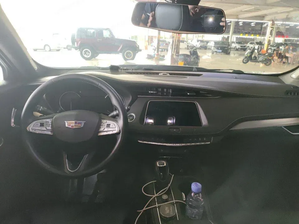 2018 Cadillac XT4 2.0T 241HP L4 9AT,autocango,china used car exporter,china ev exporter,chinese used car exporter,chinese used ev exporter