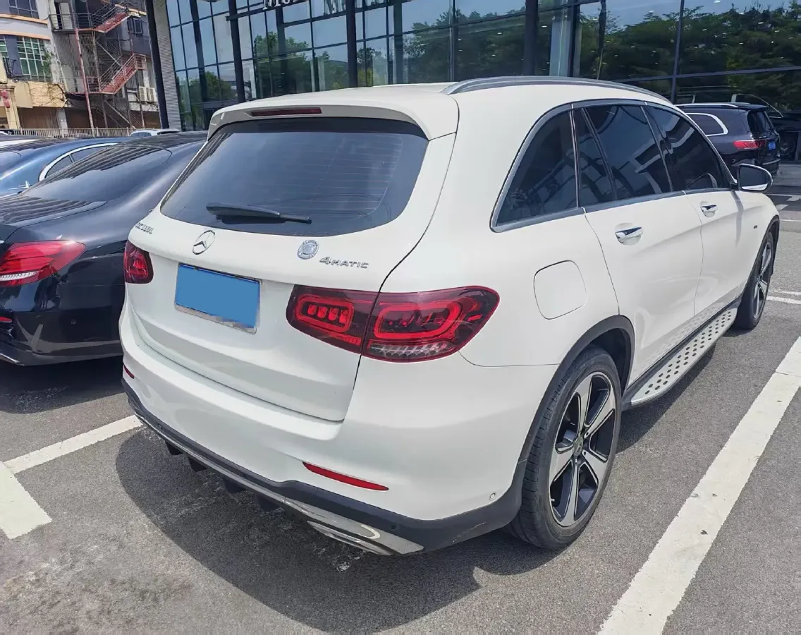 2022 Mercedes-Benz GLC Class 2.0T 258HP L4 9AT,autocango,china used car exporter,china ev exporter,chinese used car exporter,chinese used ev exporter