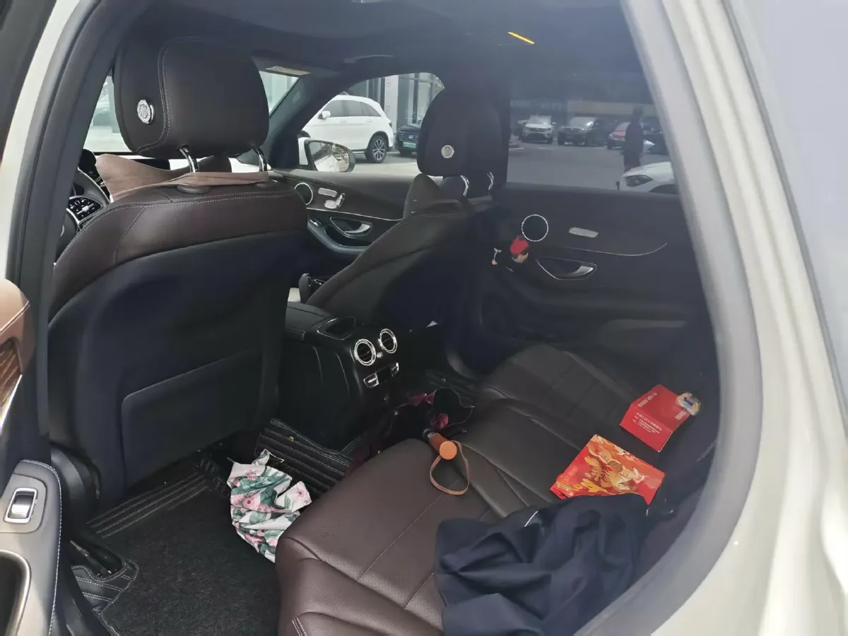 2022 Mercedes-Benz GLC Class 2.0T 258HP L4 9AT,autocango,china used car exporter,china ev exporter,chinese used car exporter,chinese used ev exporter