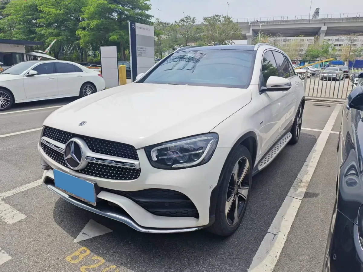 2022 Mercedes-Benz GLC Class 2.0T 258HP L4 9AT,autocango,china used car exporter,china ev exporter,chinese used car exporter,chinese used ev exporter