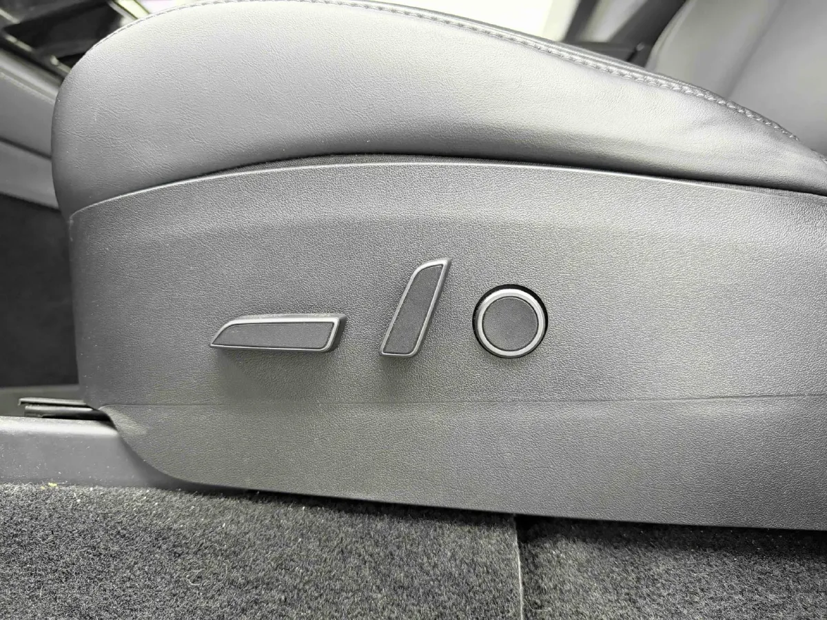 2022 Tesla Model Y BEV 78.4KWH,autocango,china used car exporter,china ev exporter,chinese used car exporter,chinese used ev exporter