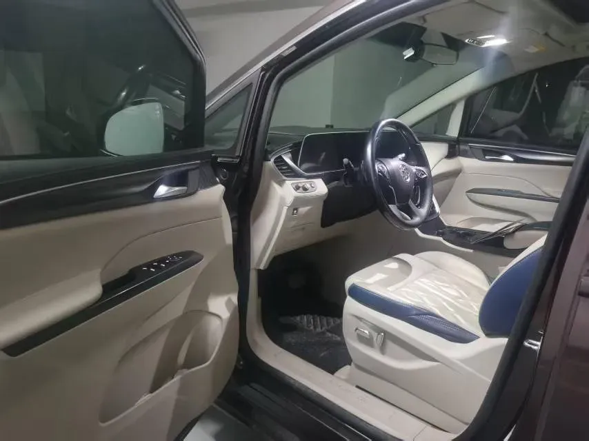 2020 Buick GL8 2.0T 237HP L4 9AT,autocango,china used car exporter,china ev exporter,chinese used car exporter,chinese used ev exporter