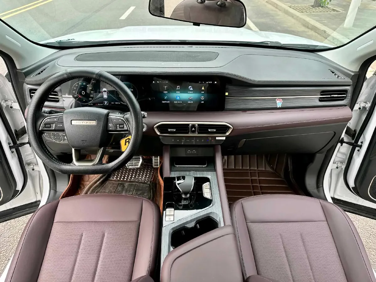 2024 Jetour X90 Plus 1.6T 197HP L4 7DCT,autocango,china used car exporter,china ev exporter,chinese used car exporter,chinese used ev exporter