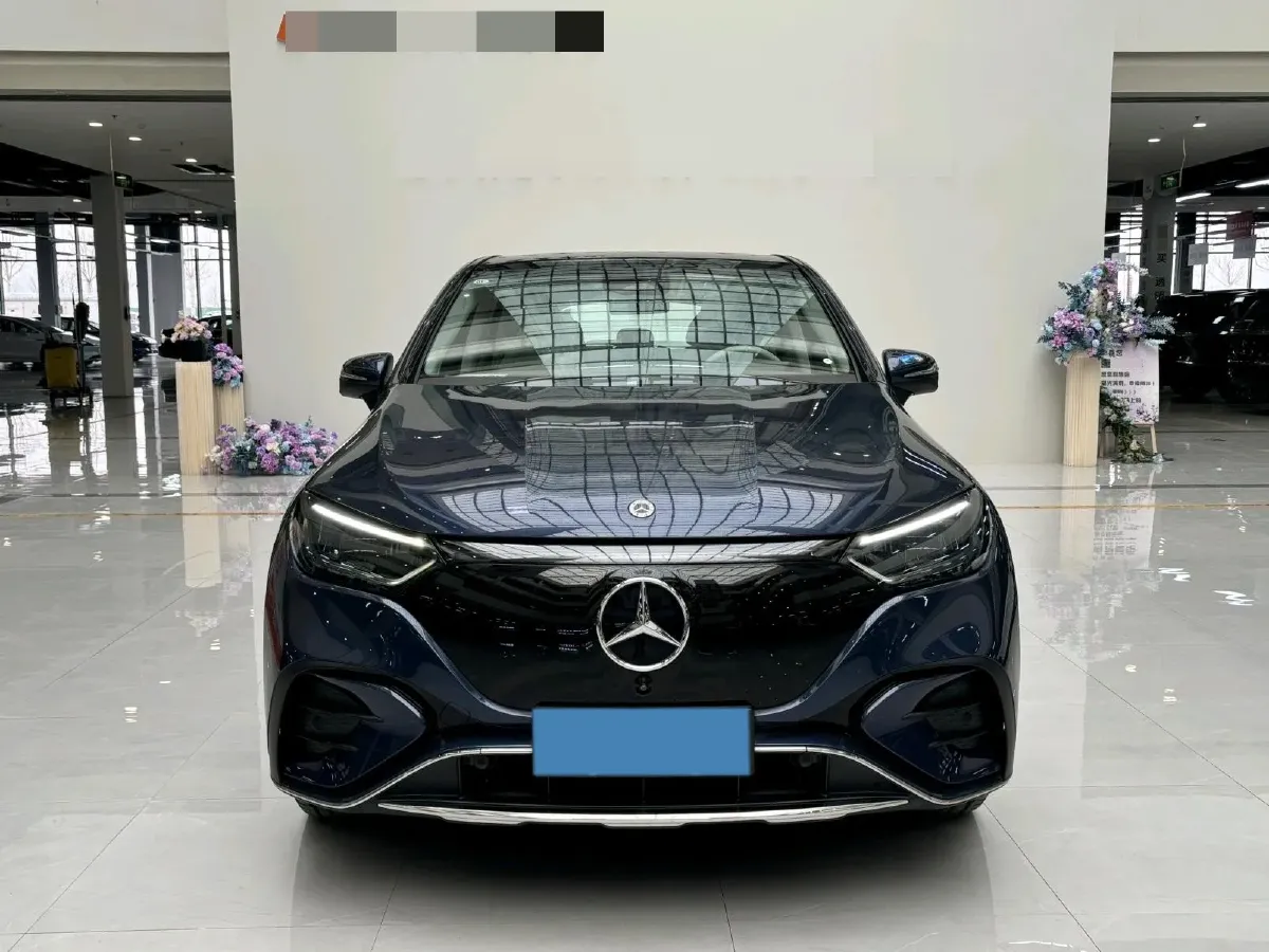 2024 Mercedes-Benz EQE SUV BEV 96.1KWH,autocango,china used car exporter,china ev exporter,chinese used car exporter,chinese used ev exporter