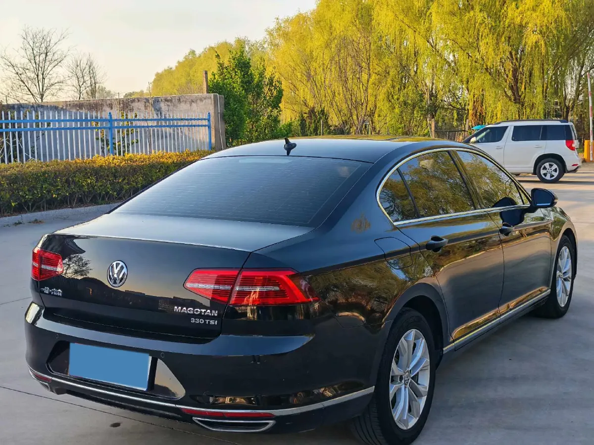 2019 Volkswagen Magotan 2.0T 186HP L4 7DCT,autocango,china used car exporter,china ev exporter,chinese used car exporter,chinese used ev exporter