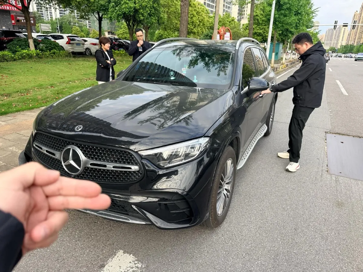 2025 Mercedes-Benz GLC Class 2.0T 258HP L4 9AT,autocango,china used car exporter,china ev exporter,chinese used car exporter,chinese used ev exporter
