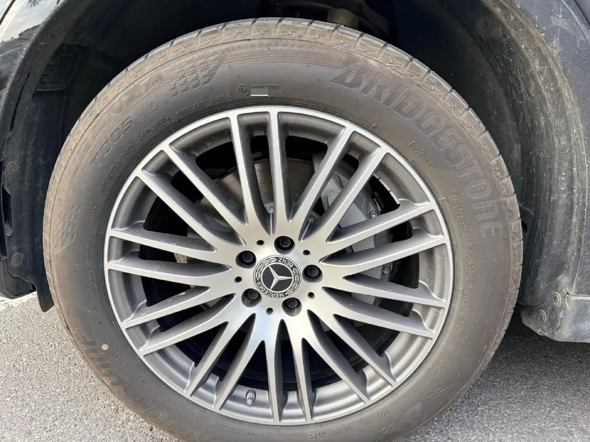 2025 Mercedes-Benz GLC Class 2.0T 258HP L4 9AT,autocango,china used car exporter,china ev exporter,chinese used car exporter,chinese used ev exporter