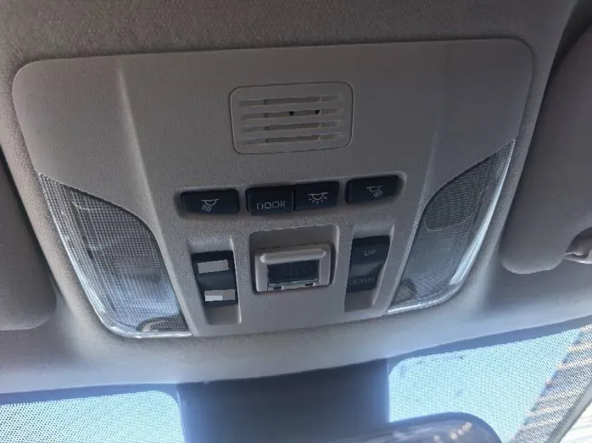 2021 Toyota Corolla 1.2T 116HP L4 CVT,autocango,china used car exporter,china ev exporter,chinese used car exporter,chinese used ev exporter