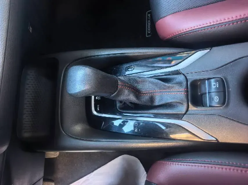 2021 Toyota Corolla 1.2T 116HP L4 CVT,autocango,china used car exporter,china ev exporter,chinese used car exporter,chinese used ev exporter