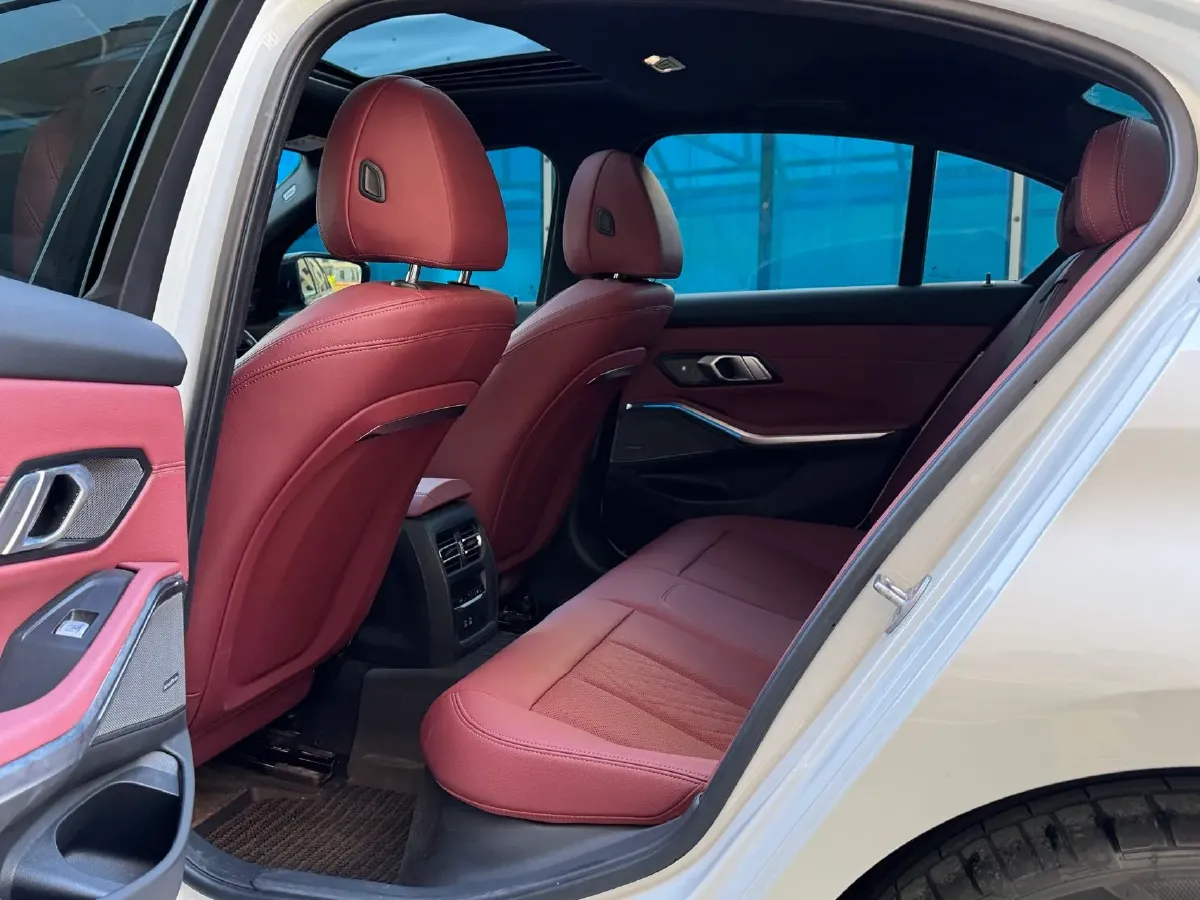 2024 BMW 3 Series 2.0T 245HP L4 8AT,autocango,china used car exporter,china ev exporter,chinese used car exporter,chinese used ev exporter