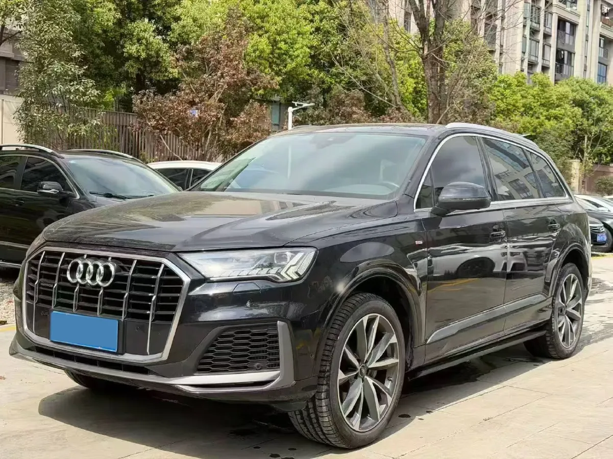 2021 Audi Q7 3.0T 340HP V6 8AT,autocango,china used car exporter,china ev exporter,chinese used car exporter,chinese used ev exporter