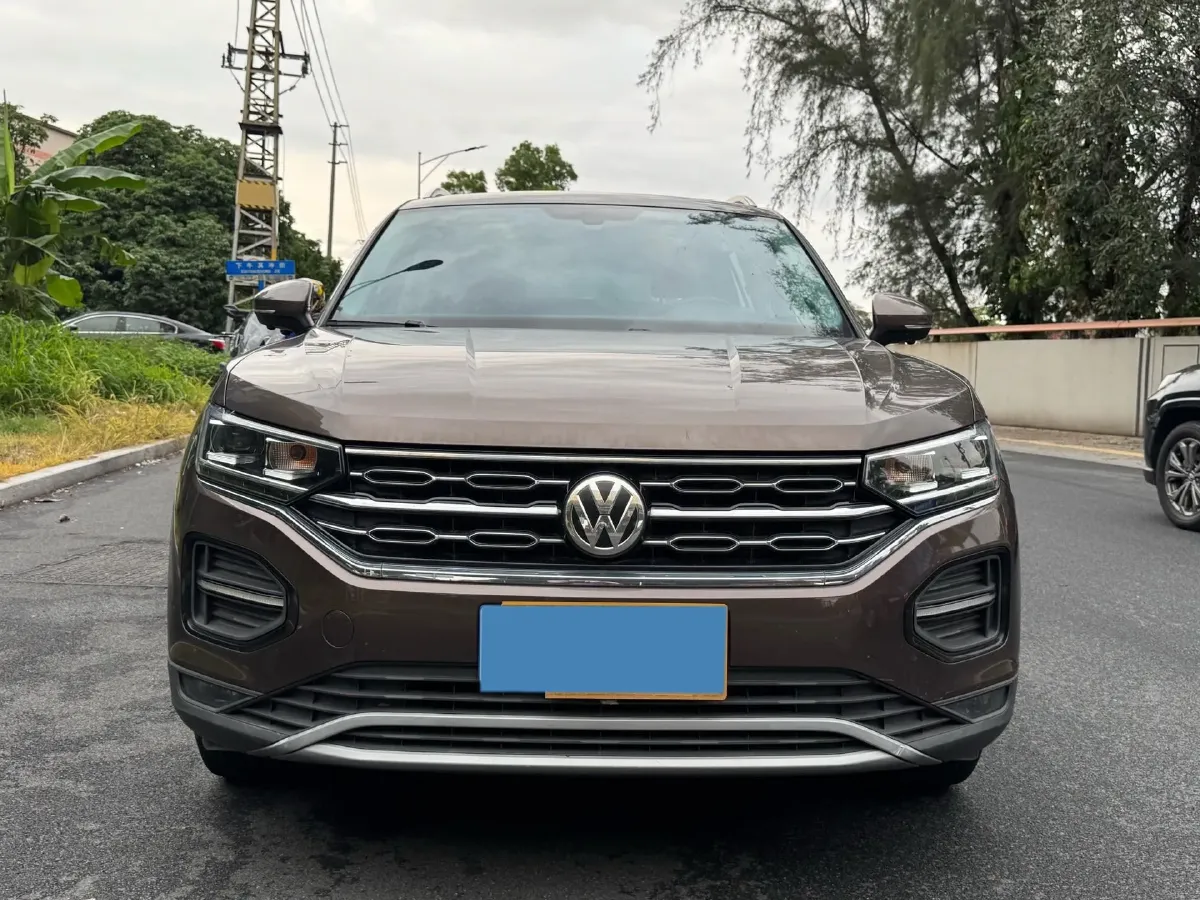 2019 Jeep Cherokee 2.0T 234HP L4 9AT,autocango,china used car exporter,china ev exporter,chinese used car exporter,chinese used ev exporter