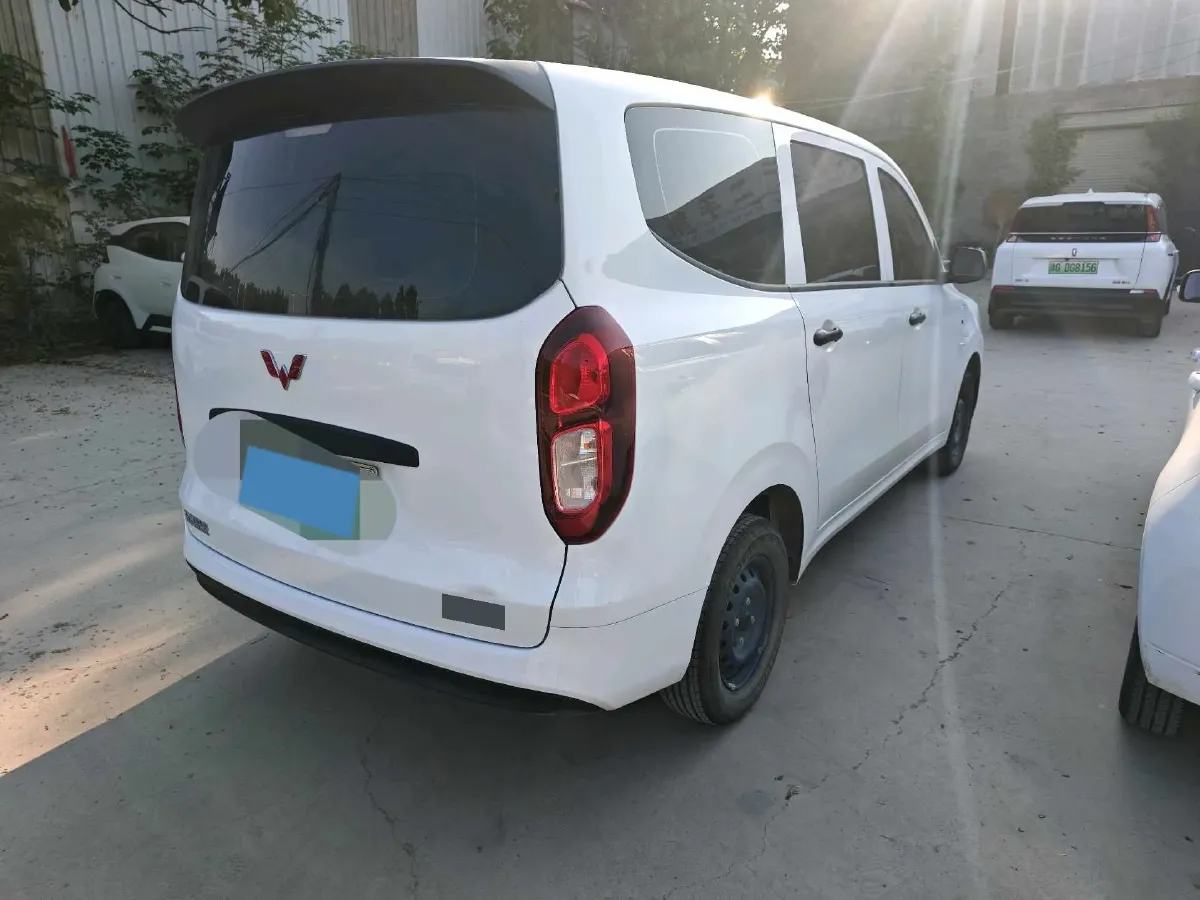 2024 WuLing HongGuang New Energy BEV 32.6KWH,autocango,china used car exporter,china ev exporter,chinese used car exporter,chinese used ev exporter