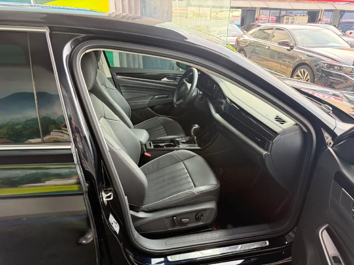 2023 Volkswagen Passat 2.0T 186HP L4 7DCT,autocango,china used car exporter,china ev exporter,chinese used car exporter,chinese used ev exporter