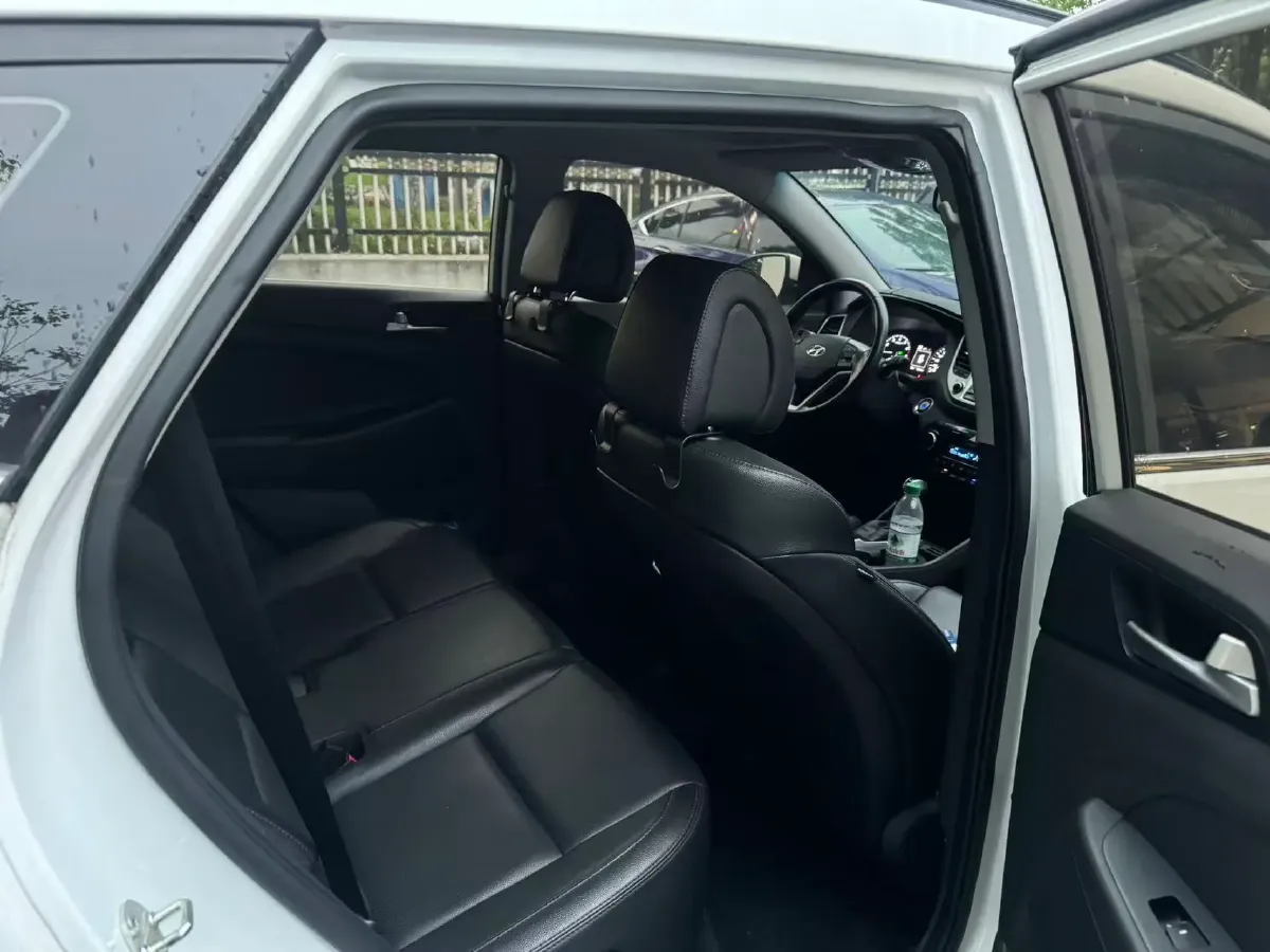2018 Hyundai Tucson 1.6T 177HP L4 7DCT,autocango,china used car exporter,china ev exporter,chinese used car exporter,chinese used ev exporter