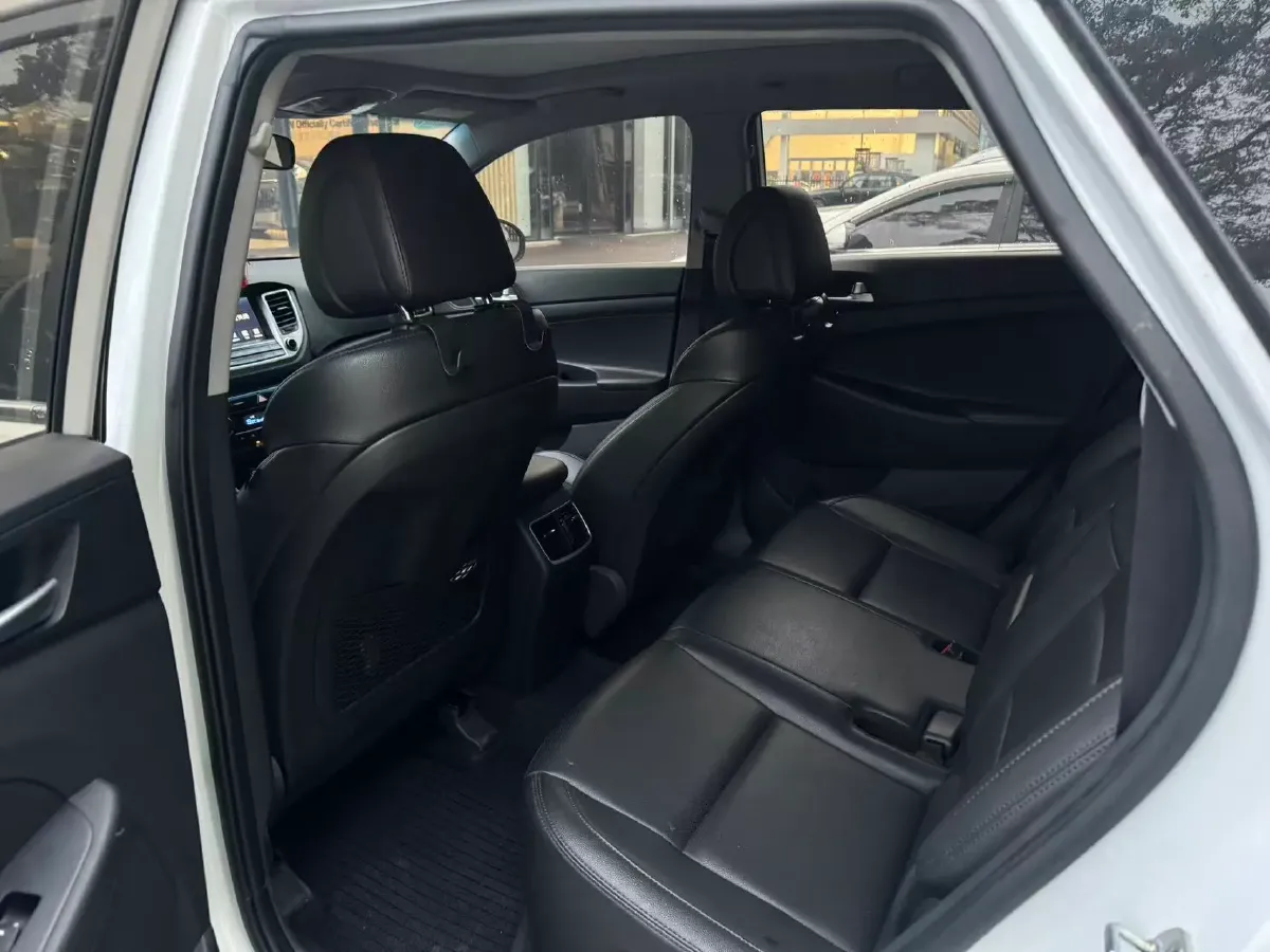 2018 Hyundai Tucson 1.6T 177HP L4 7DCT,autocango,china used car exporter,china ev exporter,chinese used car exporter,chinese used ev exporter