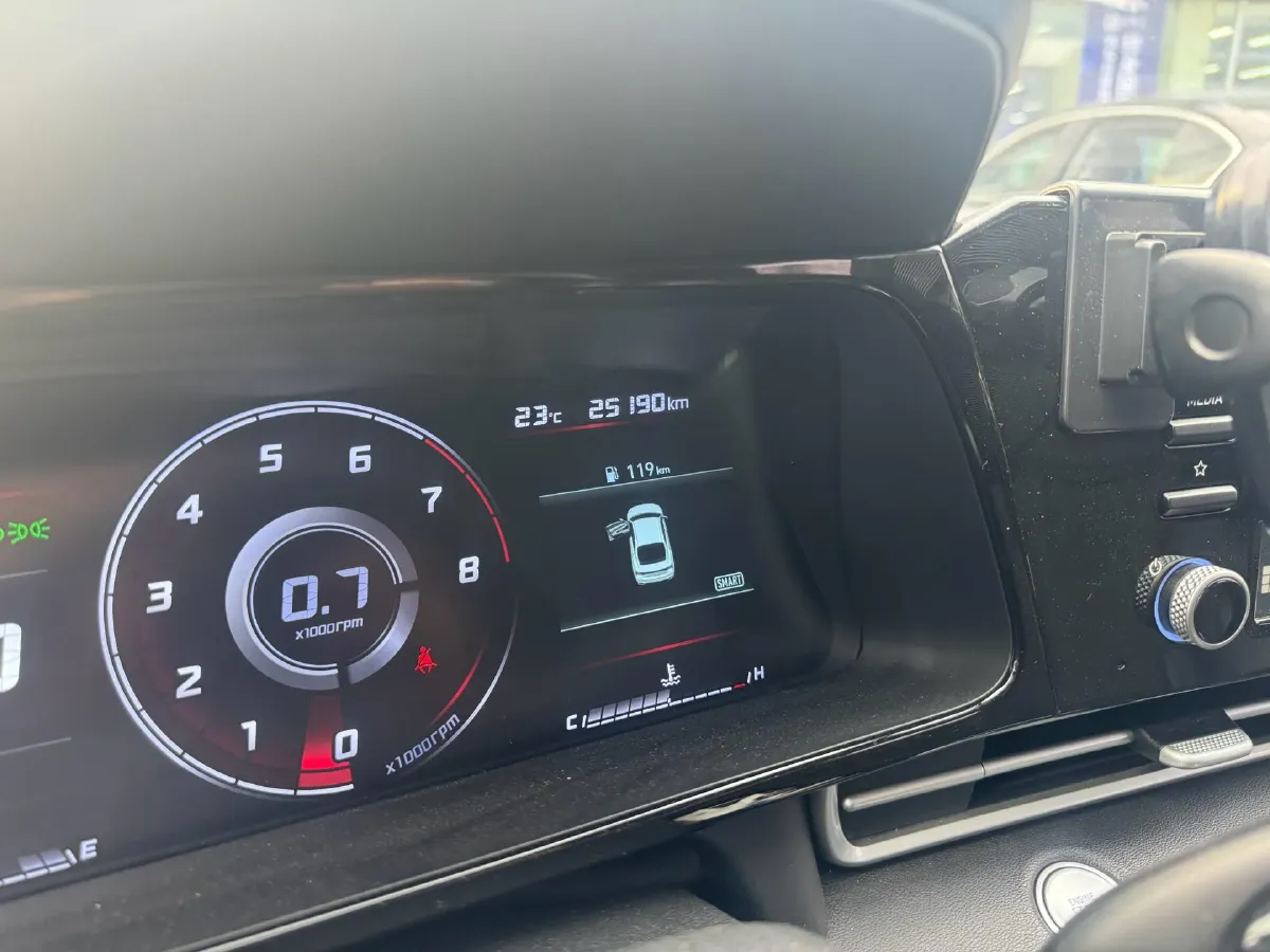 2022 Hyundai Elantra 1.5L 115HP L4 CVT,autocango,china used car exporter,china ev exporter,chinese used car exporter,chinese used ev exporter