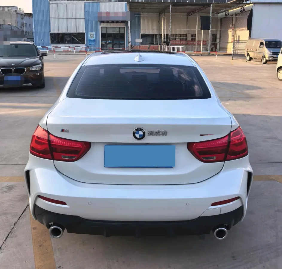 2020 BMW 1 Series 1.5T 140HP L3 7DCT,autocango,china used car exporter,china ev exporter,chinese used car exporter,chinese used ev exporter