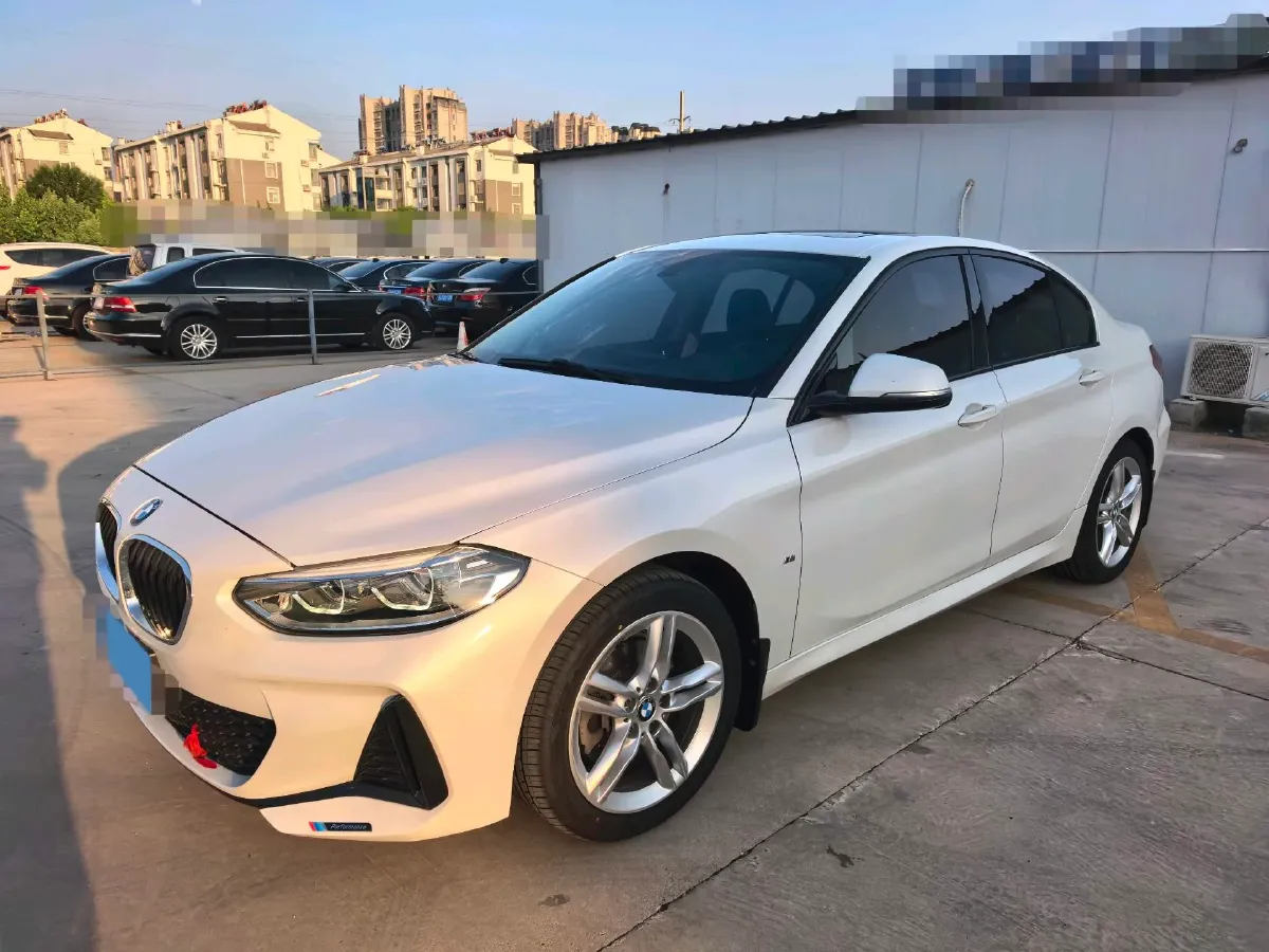 2020 BMW 1 Series 1.5T 140HP L3 7DCT,autocango,china used car exporter,china ev exporter,chinese used car exporter,chinese used ev exporter