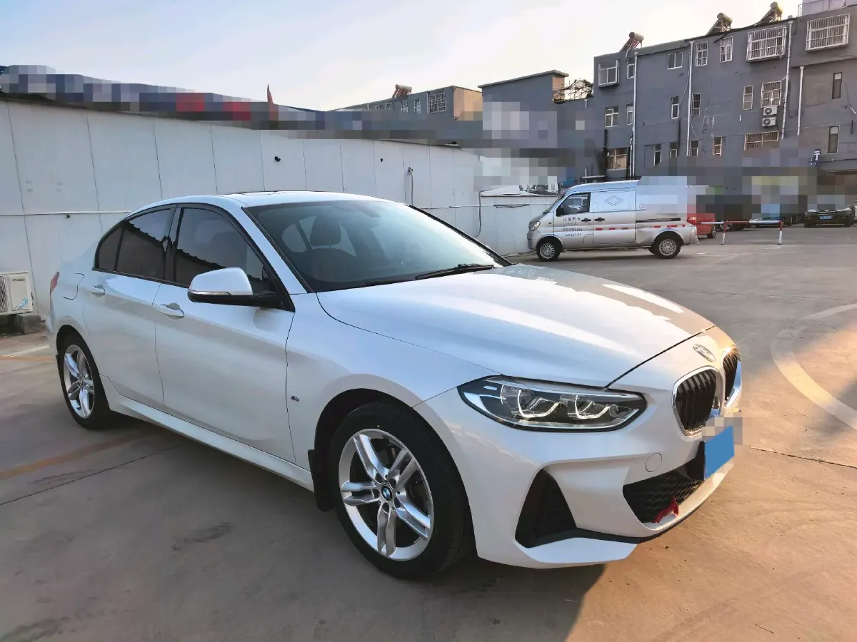 2020 BMW 1 Series 1.5T 140HP L3 7DCT,autocango,china used car exporter,china ev exporter,chinese used car exporter,chinese used ev exporter