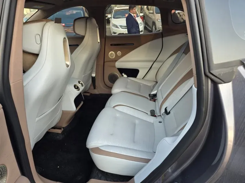 2024 Avatr 07 BEV 82.16KWH,autocango,china used car exporter,china ev exporter,chinese used car exporter,chinese used ev exporter