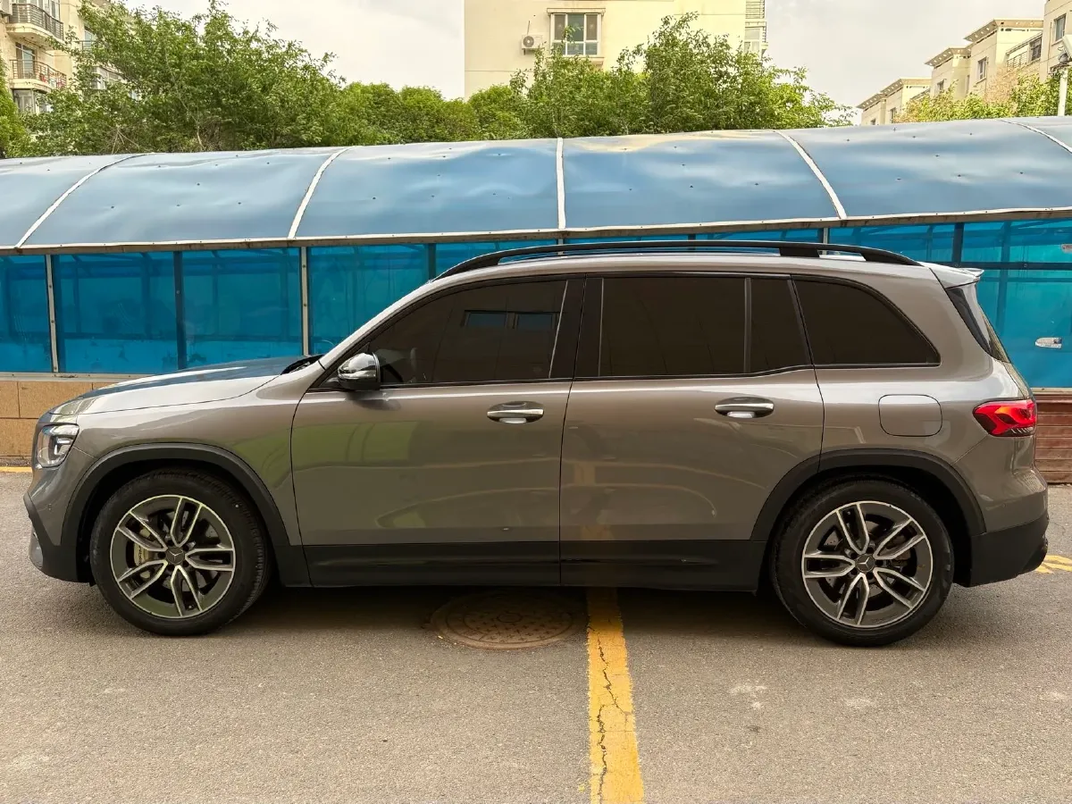 2021 Mercedes-Benz GLB AMG 2.0T 306HP L4 8DCT,autocango,china used car exporter,china ev exporter,chinese used car exporter,chinese used ev exporter