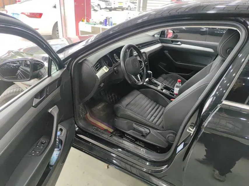 2020 Volkswagen Magotan 1.4T 150HP L4 7DCT,autocango,china used car exporter,china ev exporter,chinese used car exporter,chinese used ev exporter