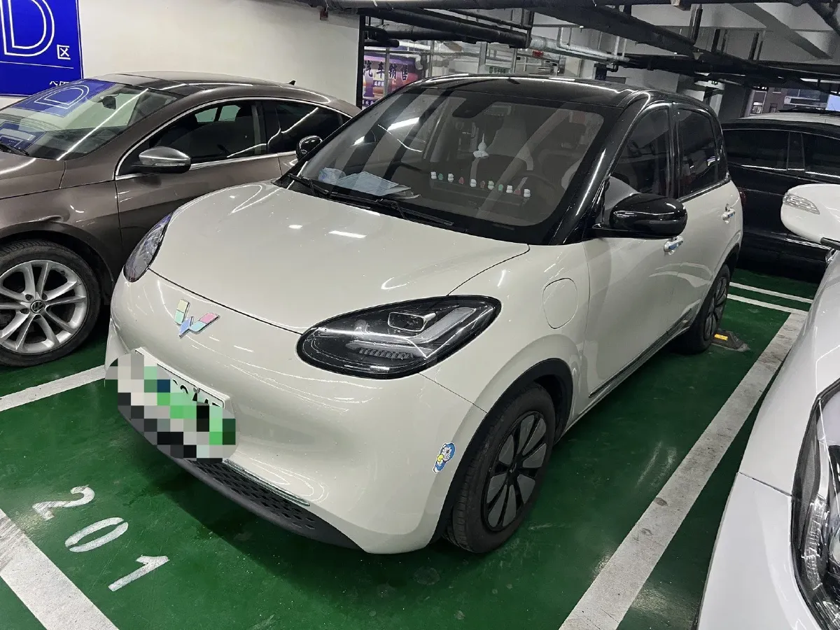 2023 WuLing BinGuo BEV 31.9KWH,autocango,china used car exporter,china ev exporter,chinese used car exporter,chinese used ev exporter