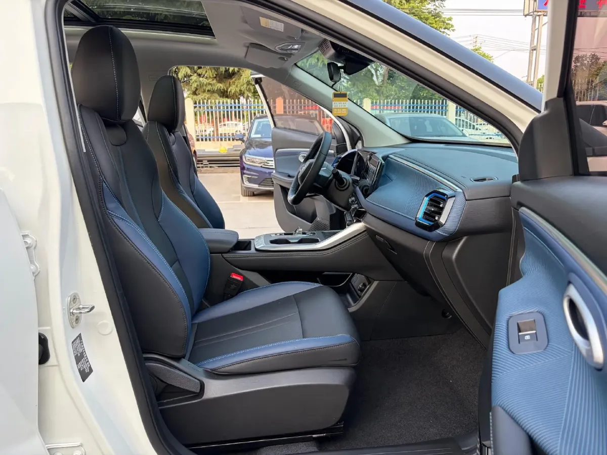 2023 GAC Trumpchi GS3 1.5T 177HP L4 7DCT,autocango,china used car exporter,china ev exporter,chinese used car exporter,chinese used ev exporter