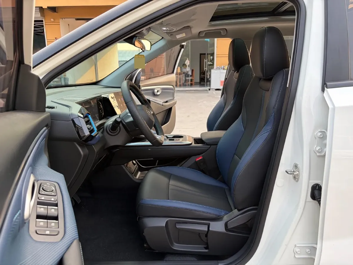 2023 GAC Trumpchi GS3 1.5T 177HP L4 7DCT,autocango,china used car exporter,china ev exporter,chinese used car exporter,chinese used ev exporter