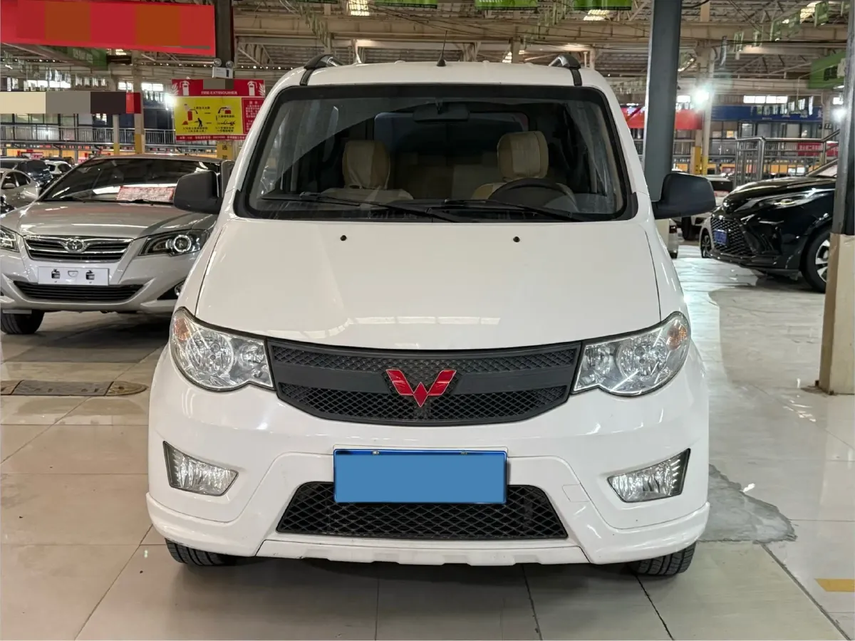 2018 WuLing HongGuang 1.5L 105HP L4 5MT,autocango,china used car exporter,china ev exporter,chinese used car exporter,chinese used ev exporter