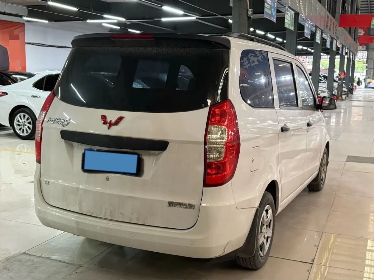 2018 WuLing HongGuang 1.5L 105HP L4 5MT,autocango,china used car exporter,china ev exporter,chinese used car exporter,chinese used ev exporter