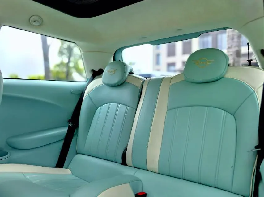 2021 MINI MINI 1.5T 102HP L3 7DCT,autocango,china used car exporter,china ev exporter,chinese used car exporter,chinese used ev exporter