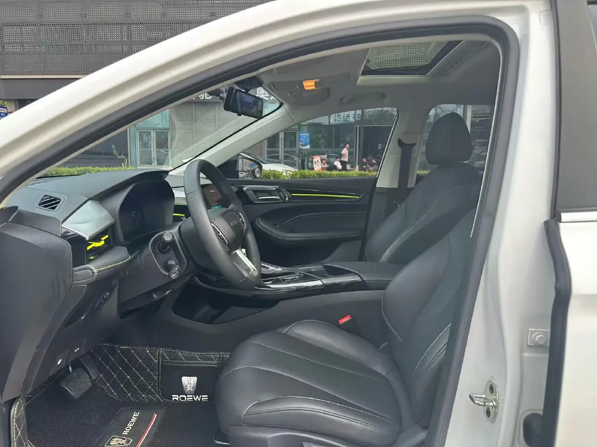 2021 Roewe i5 1.5L 120HP L4 CVT,autocango,china used car exporter,china ev exporter,chinese used car exporter,chinese used ev exporter