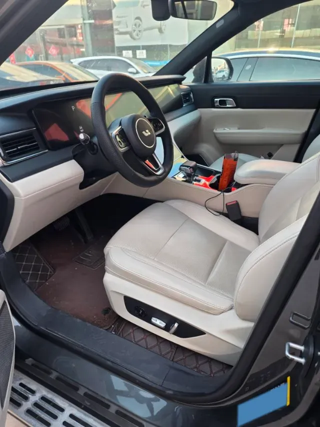 2020 Li ONE Range Extended 131HP REEV 40.5KWH,autocango,china used car exporter,china ev exporter,chinese used car exporter,chinese used ev exporter