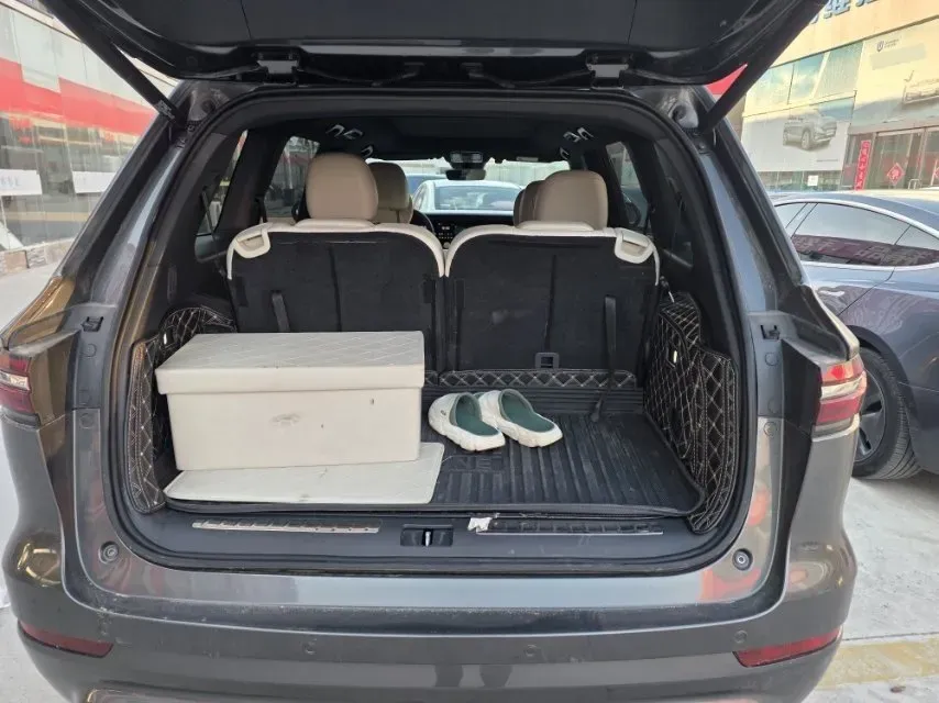 2020 Li ONE Range Extended 131HP REEV 40.5KWH,autocango,china used car exporter,china ev exporter,chinese used car exporter,chinese used ev exporter