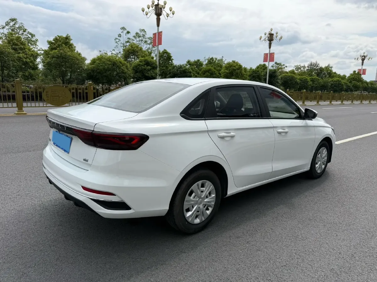 2025 Geely Emgrand 1.5L 127HP L4 5MT,autocango,china used car exporter,china ev exporter,chinese used car exporter,chinese used ev exporter