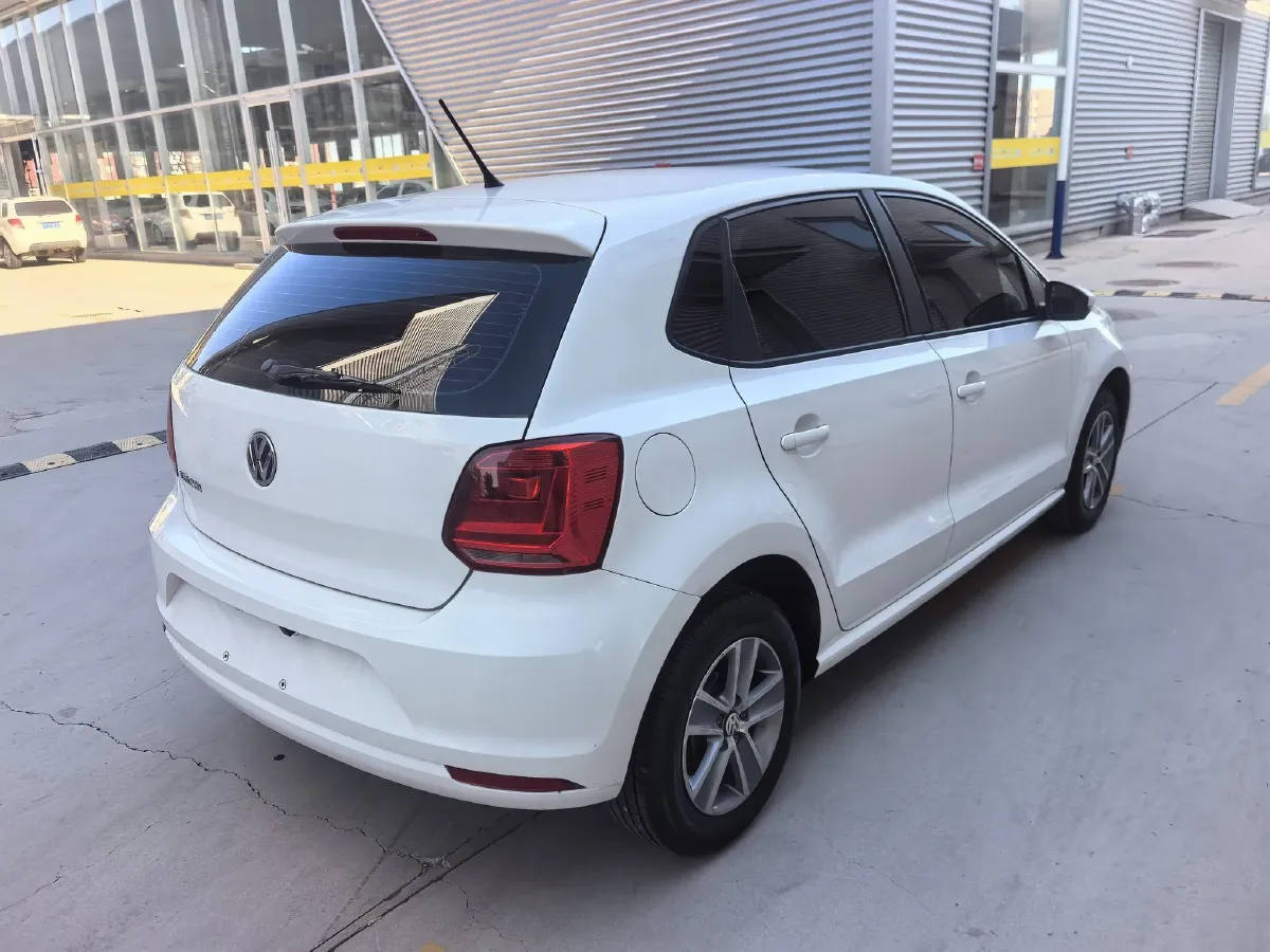 2016 Volkswagen Polo 1.4L 90HP L4 5MT,autocango,china used car exporter,china ev exporter,chinese used car exporter,chinese used ev exporter
